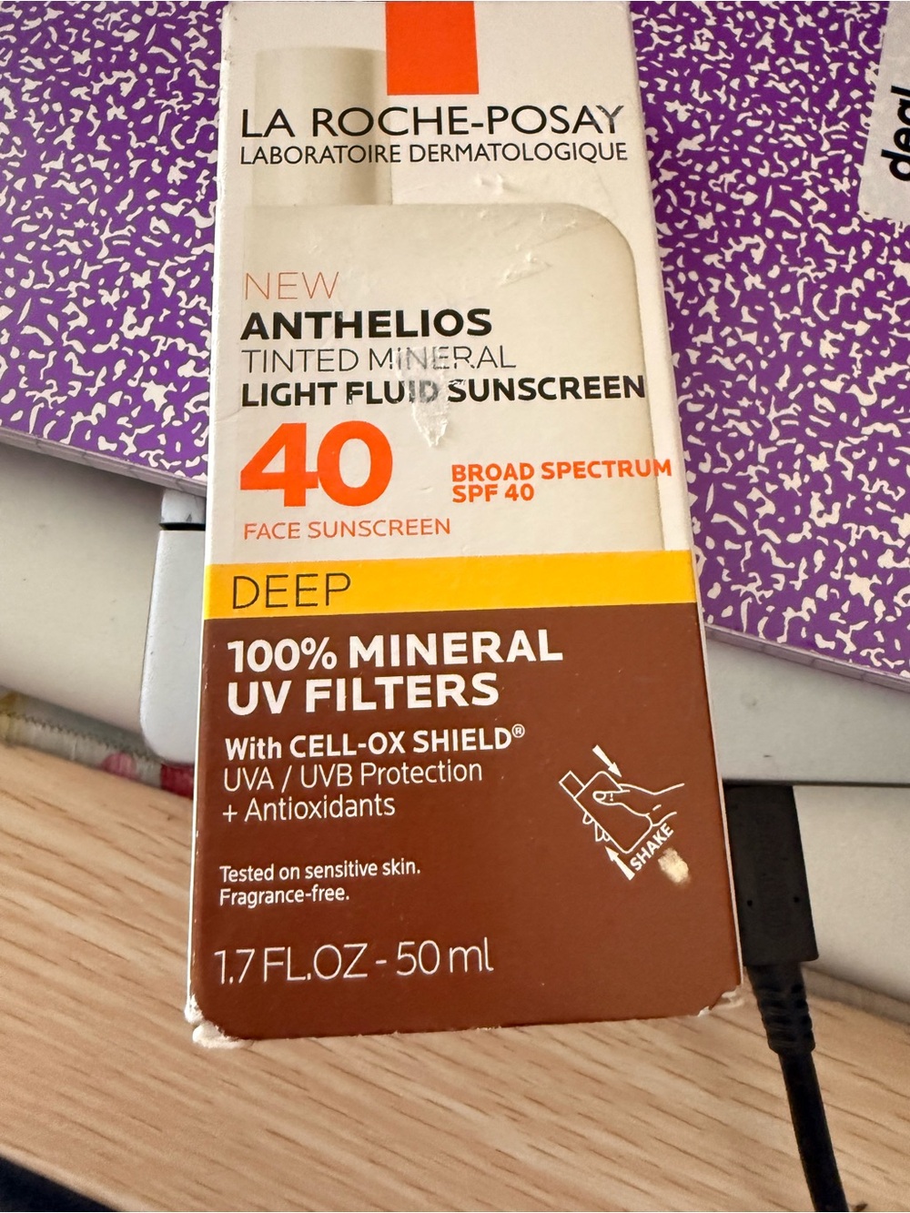 Anthelios Tinted Mineral Light Fluid Sunscreen SPF 40 - Deep